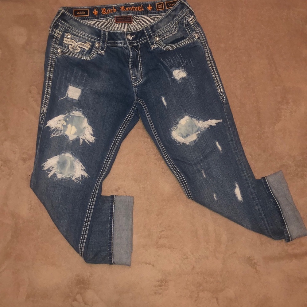 COPY - Rock Revivals Capri